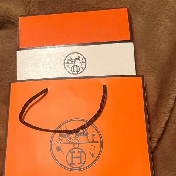 Hermès Lipstick Collection in Signature Orange Box - Picture 5 of 5